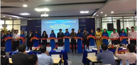 Khai trương Điểm kết nối cung - cầu công nghệ Trường Đại học Nguyễn Tất Thành