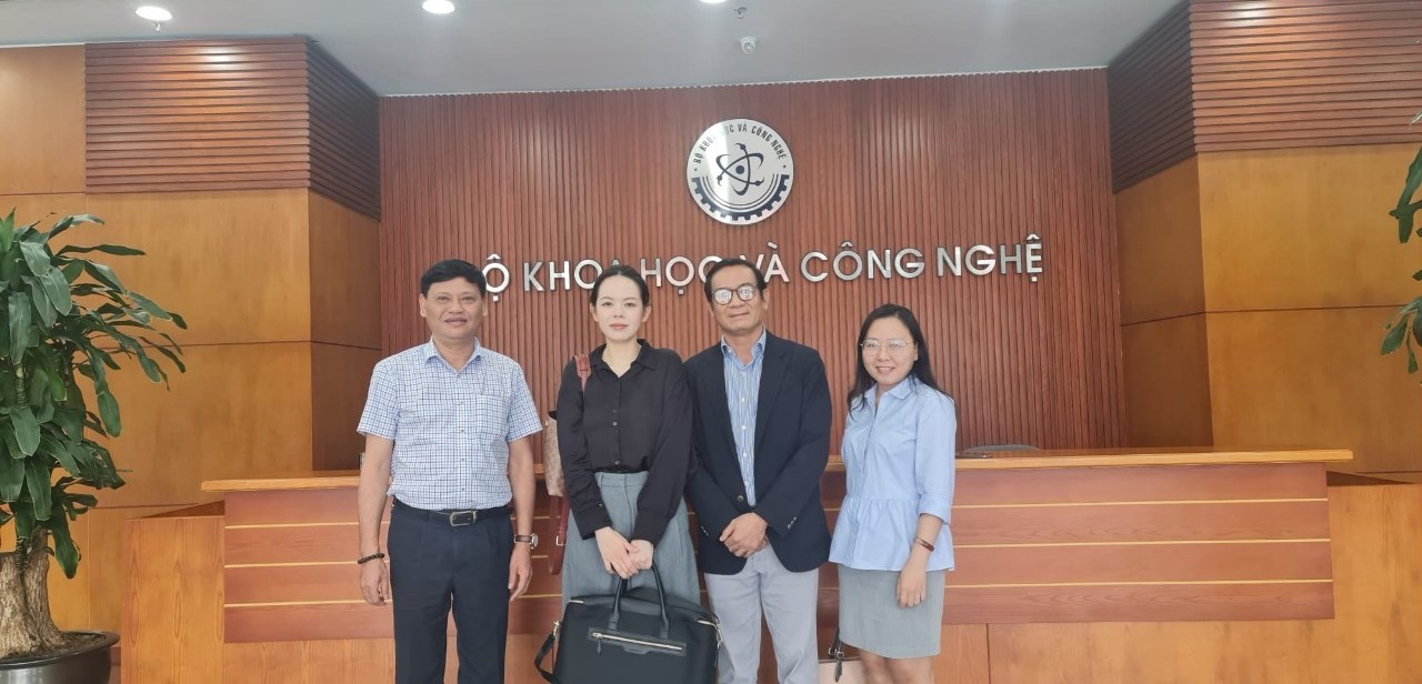 Buổi làm việc giữa Cục Ứng dụng và Phát triển công nghệ với đại diện Infocomm ASIA tại Việt Nam